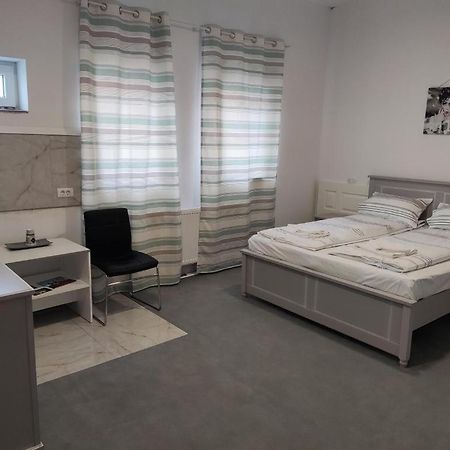 Hunedoara Sport Confort Hotel Экстерьер фото